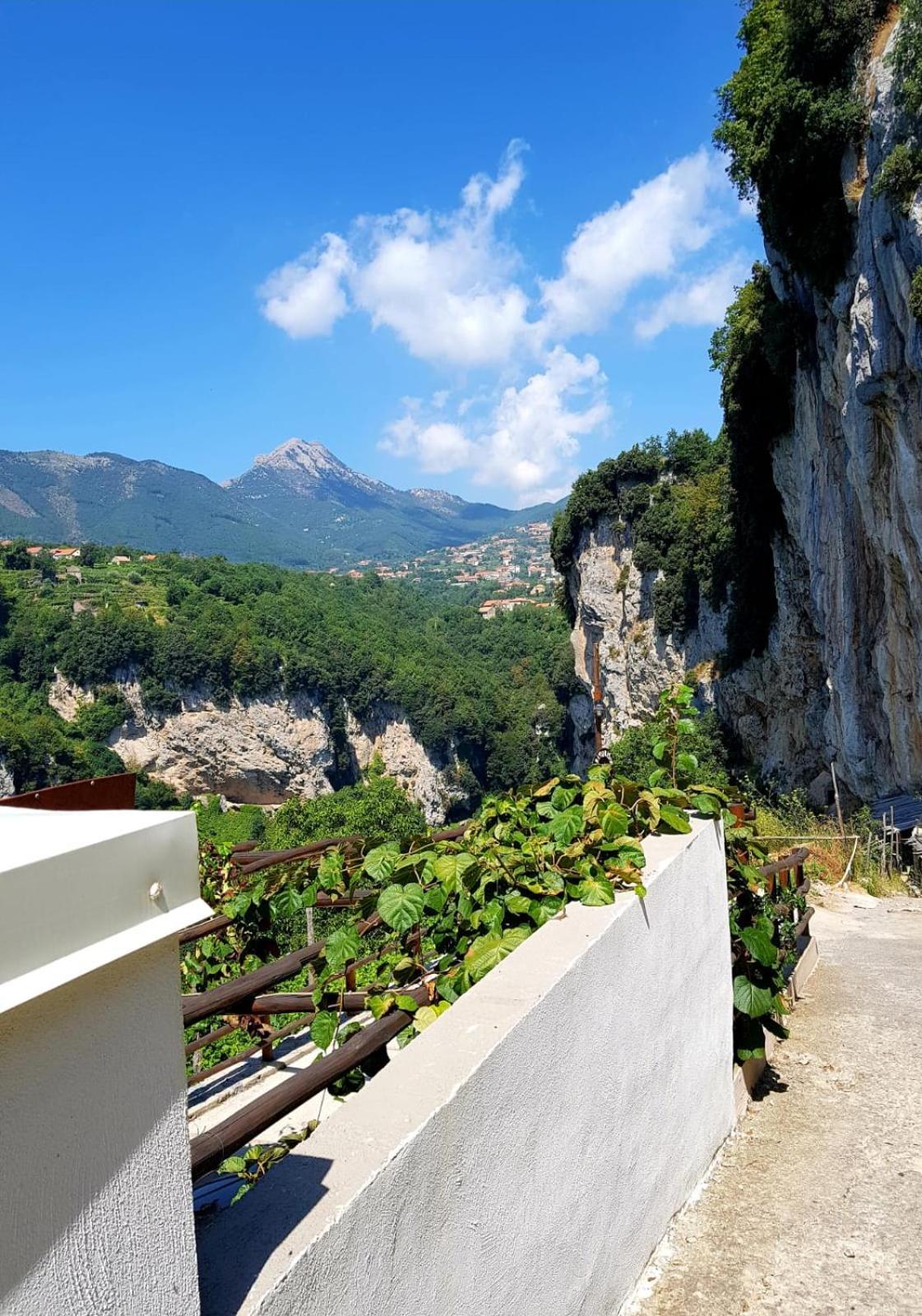 Agriturismo Orrido di Pino Agerola Exterior foto