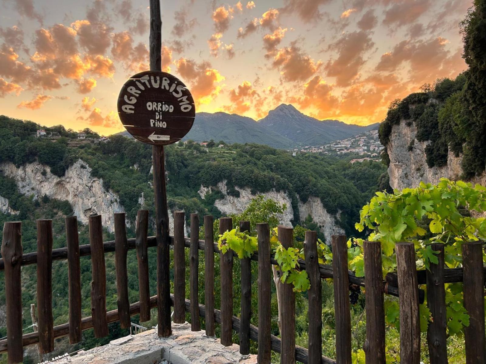 Agriturismo Orrido di Pino Agerola Exterior foto